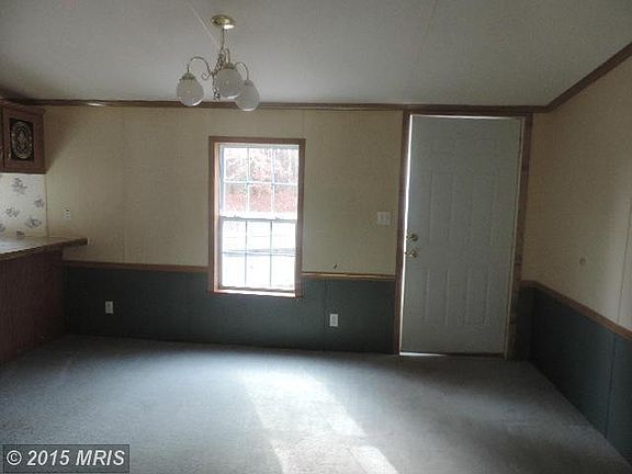 5th image of 16833 Melville Rd