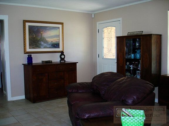 2nd image of 809 Kiester Ln
