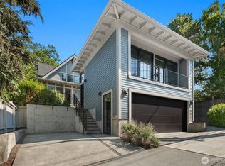 2561 10th Ave W, Seattle, WA 98119