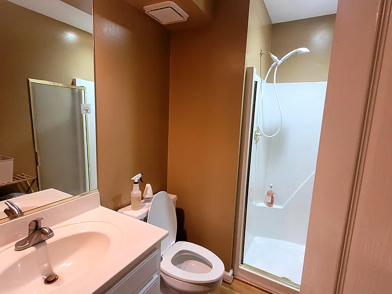 Downstairs Full Bathroom