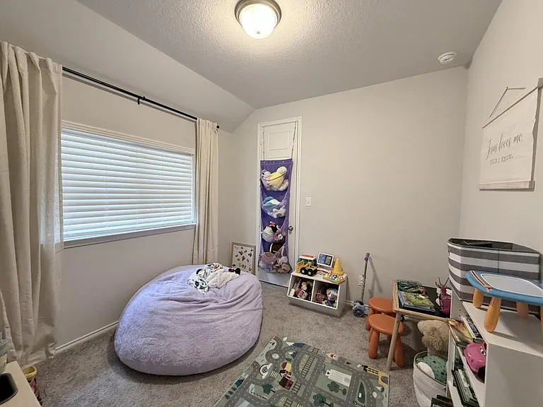 2516 Oxford Rdg — Photo 13