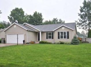 53650 Woodvale Dr, Elkhart, IN 46514