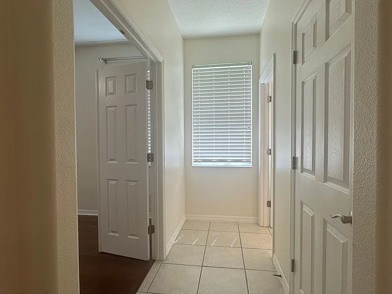 1653 Cherry Ridge Dr — Photo 8