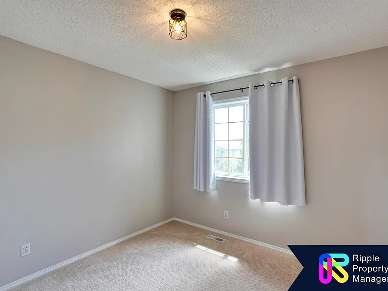 44 Bridlewood Gdns SW — Photo 16