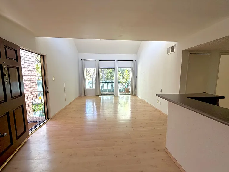 5700 Etiwanda Ave #248 — Photo 4