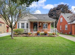 15606 Hanover Ave, Allen Park, MI 48101