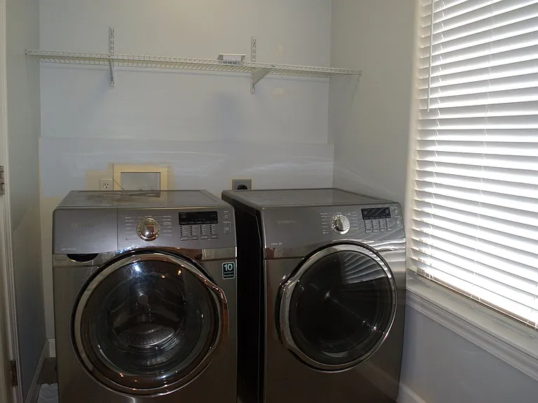 106 Corcoran Dr — Photo 11