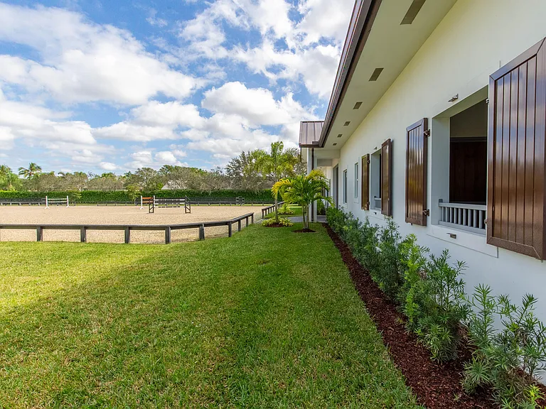 2889 Appaloosa Trl — Photo 41