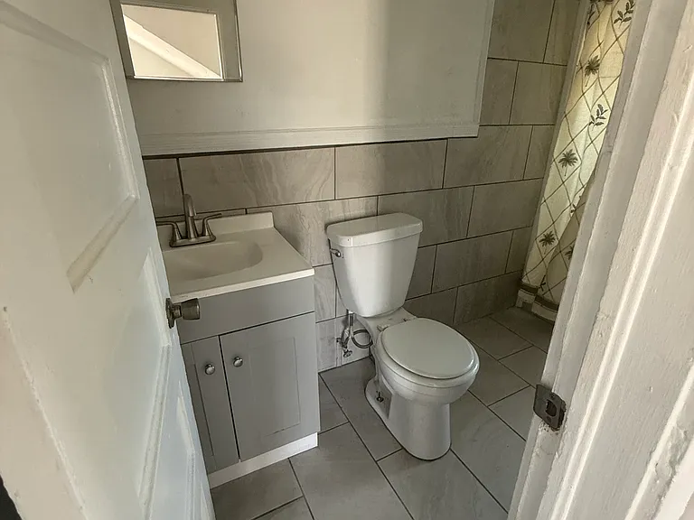 19 S Hollywood Ave #4 — Photo 9