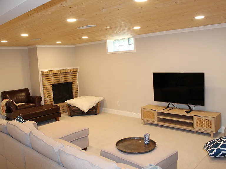 6005 Birchcrest Dr — Photo 40