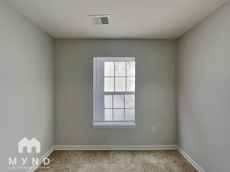 5130 Alford St — Photo 9