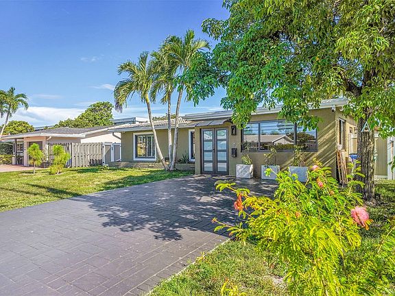 4th image of 1736 NW 38th St