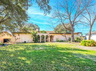 210 Belaire Dr, Laredo, TX 78041