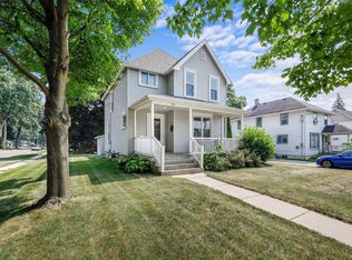 354 W School St, Columbus, WI 53925