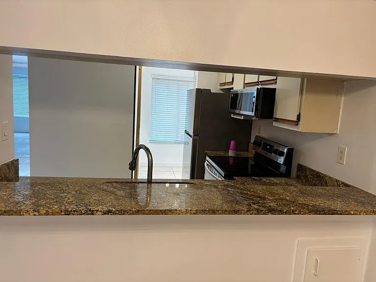 13908 SW 91st Ter #13908 — Photo 8