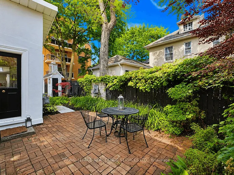 124 Chisholm St — Photo 33