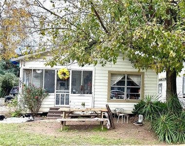 1608 York St, Alexandria, LA, 71301