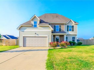 145 Wallflower Rd, Raeford, NC 28376