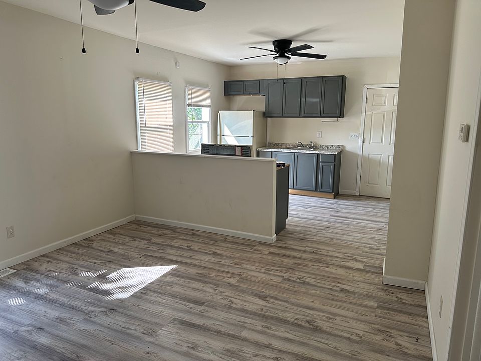 1st image of 13809 Benwood Ave #1DN