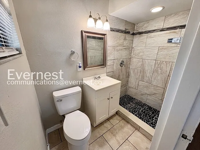 2112 Wolf Rd — Photo 10