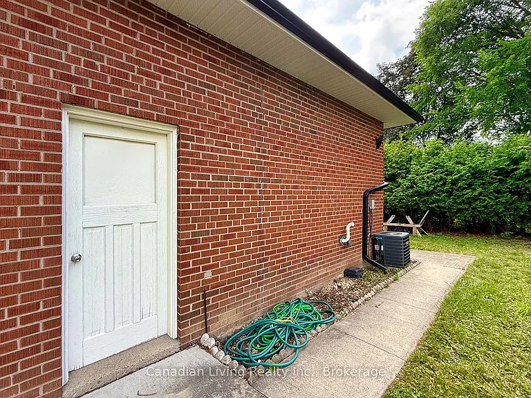 39 Silverview Dr — Photo 22