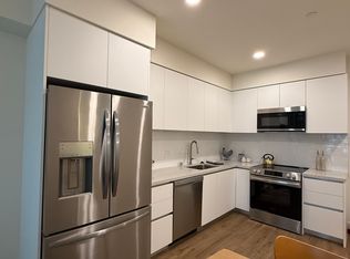 15418 W Bermuda St #409, Mission Hills, CA 91345