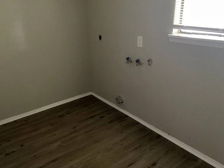 811 Rivas St — Photo 17