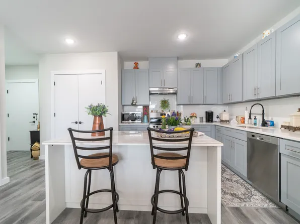 Jackson 55+ Apartments, 100 Jackson Ave #Fb218ca7a, Carteret, NJ 07008