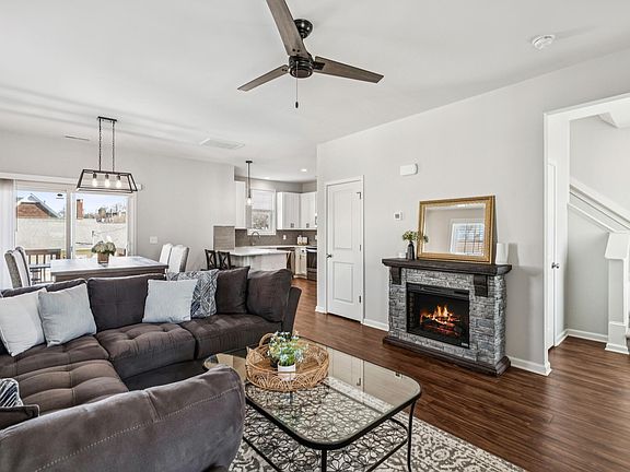 2nd image of 302 Idlewild Ave