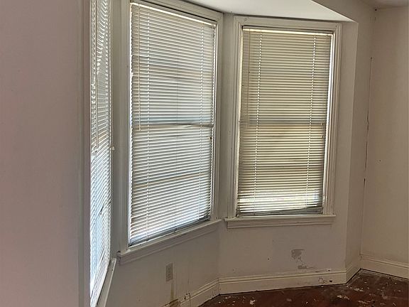 4th image of 3106 Green Terrace Rd