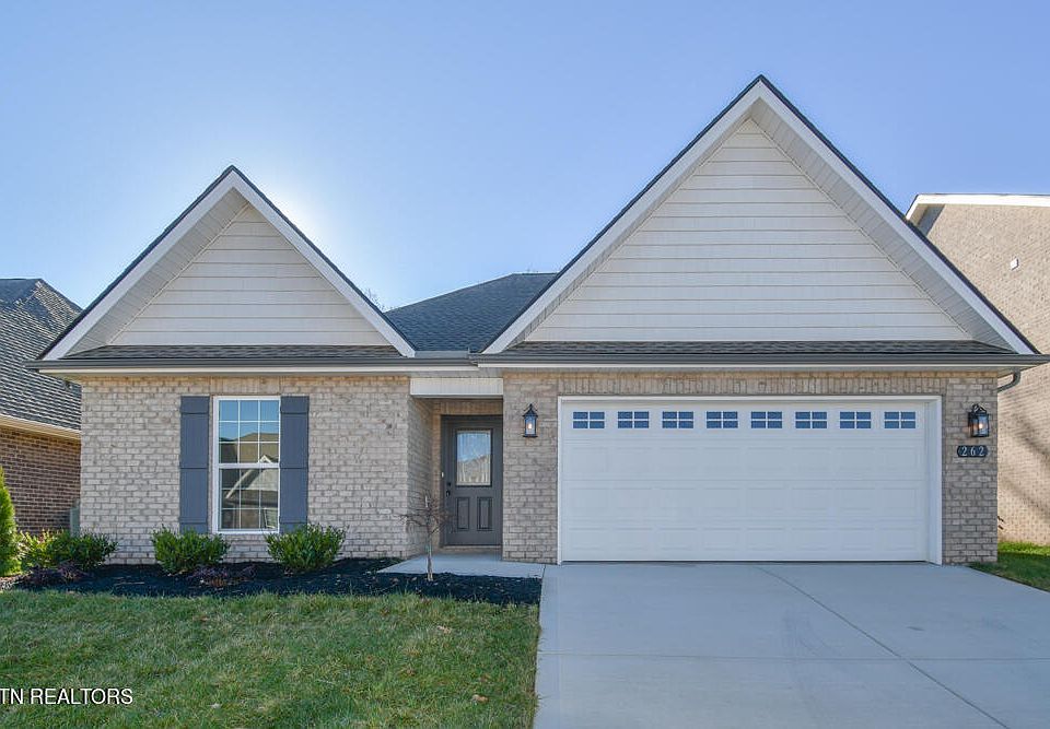 1st image of 262 Sand Hills Dr