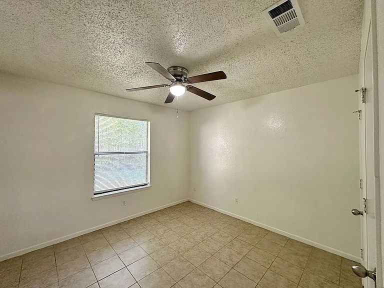 219 E Beeline Ln — Photo 19