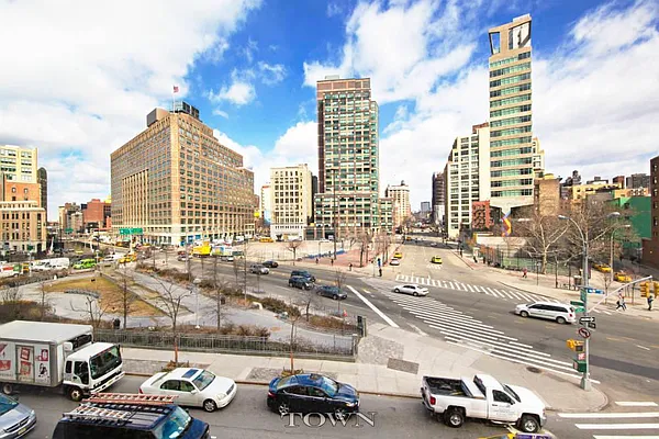 Sold by Town Residential | media 17