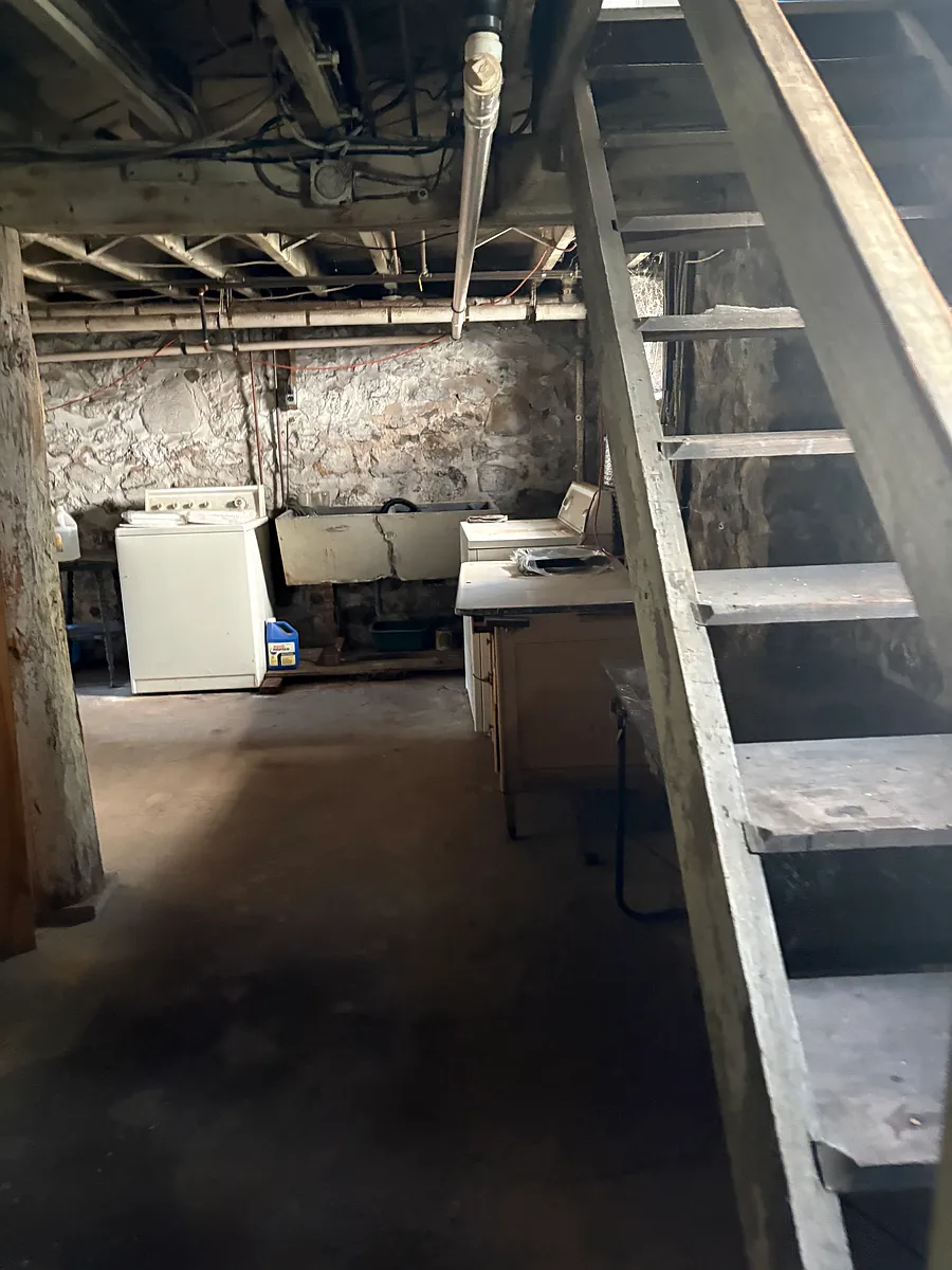 Building Photo - 43 Prairie Ave