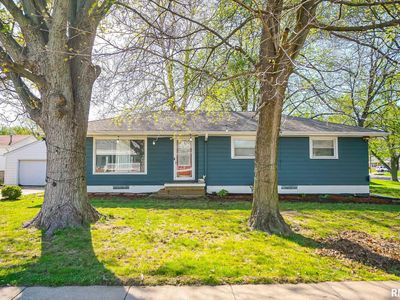 225 N Stewart St, Creve Coeur, IL, 61610