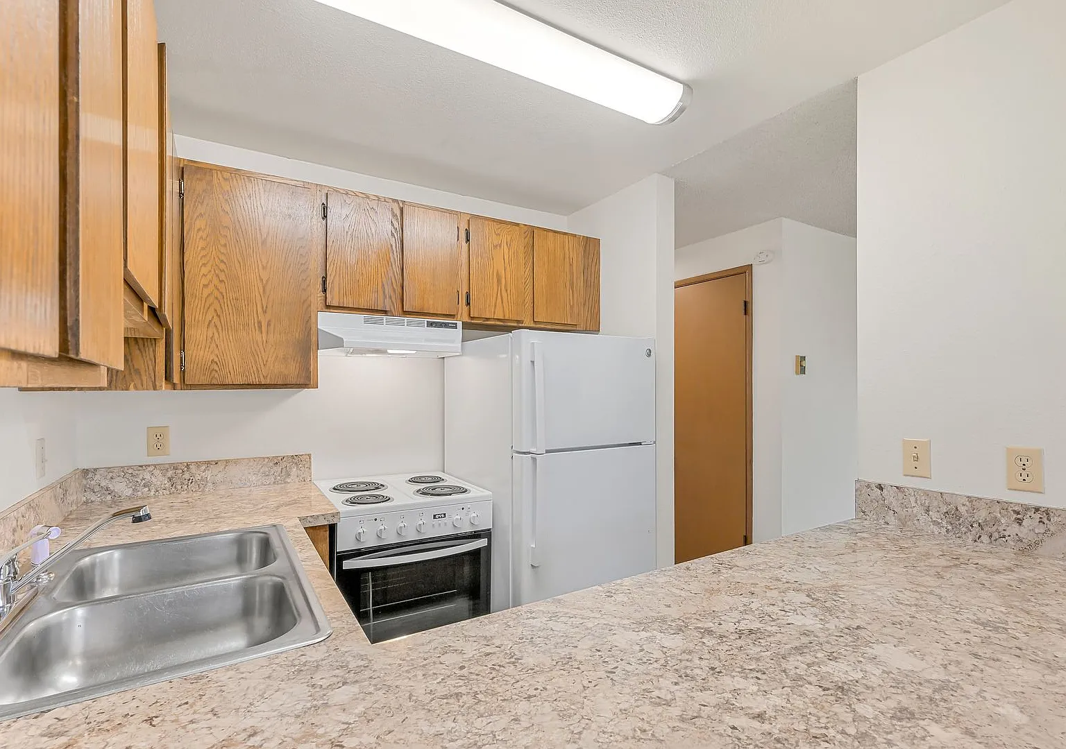 Bell-View Apartments — Photo 4