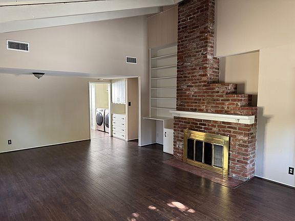 4th image of 1260 N Hudson Ave