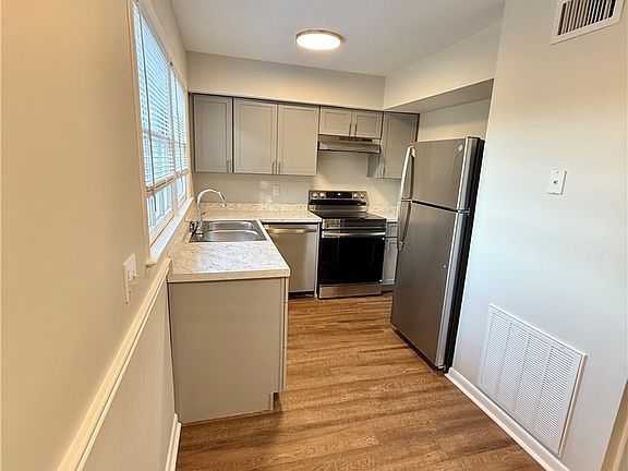 5th image of 511 Beville St #3