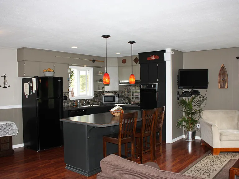 4633 E Alsea Hwy — Photo 2