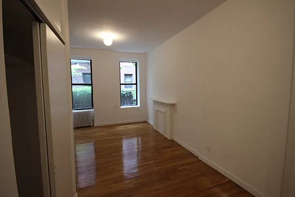 Rented by Aether Property Group | media 30