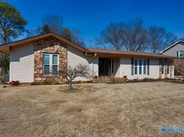 10131 Dunbarton Dr SE, Huntsville, AL 35803