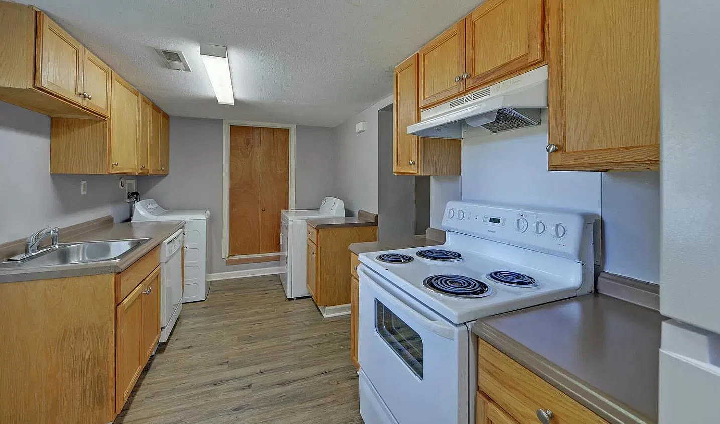 1 bed, 700 sqft, $1,000 — Photo 2