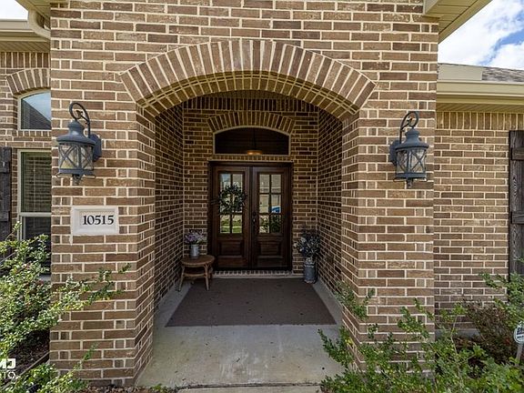 2nd image of 10515 Maple Falls Ln