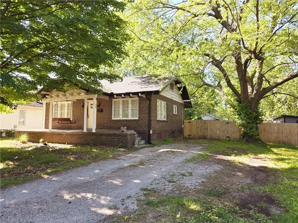 412 E Washington St, Pittsburg, KS 66762