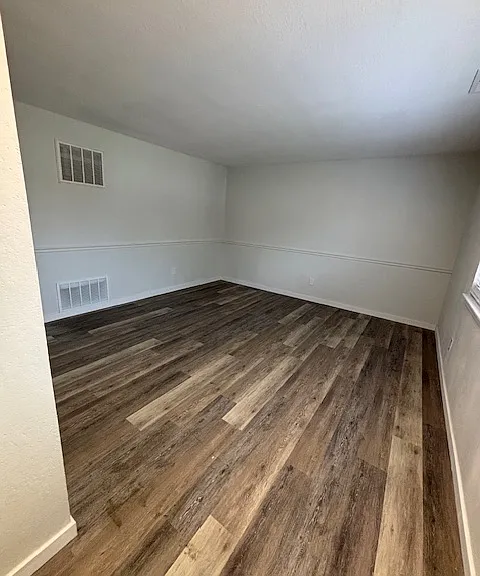2734 Center St #D — Photo 9