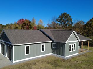 179 Weeks Rd, Gardiner, ME 04345