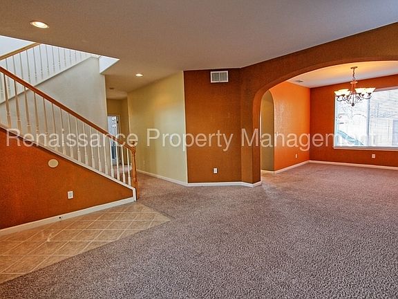 4th image of 2505 Warlow Ln