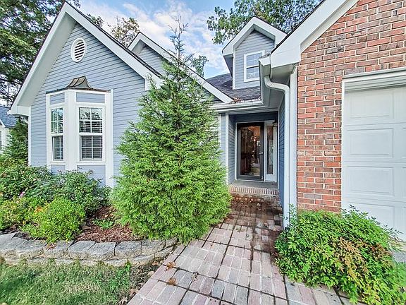 3rd image of 2316 Ashford Dr
