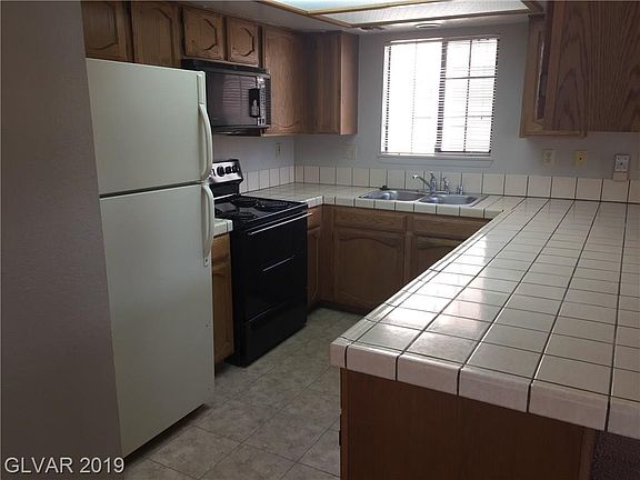 4th image of 4261 Sanderling Cir Unit 326