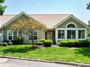 38 Edinburgh Village Dr, Dayton, OH 45458